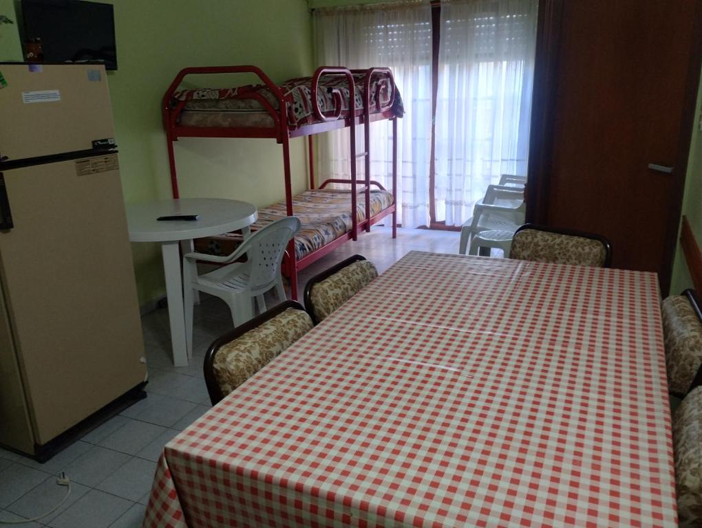 Departamento céntrico para 4 personas a 3 cuadras del mar